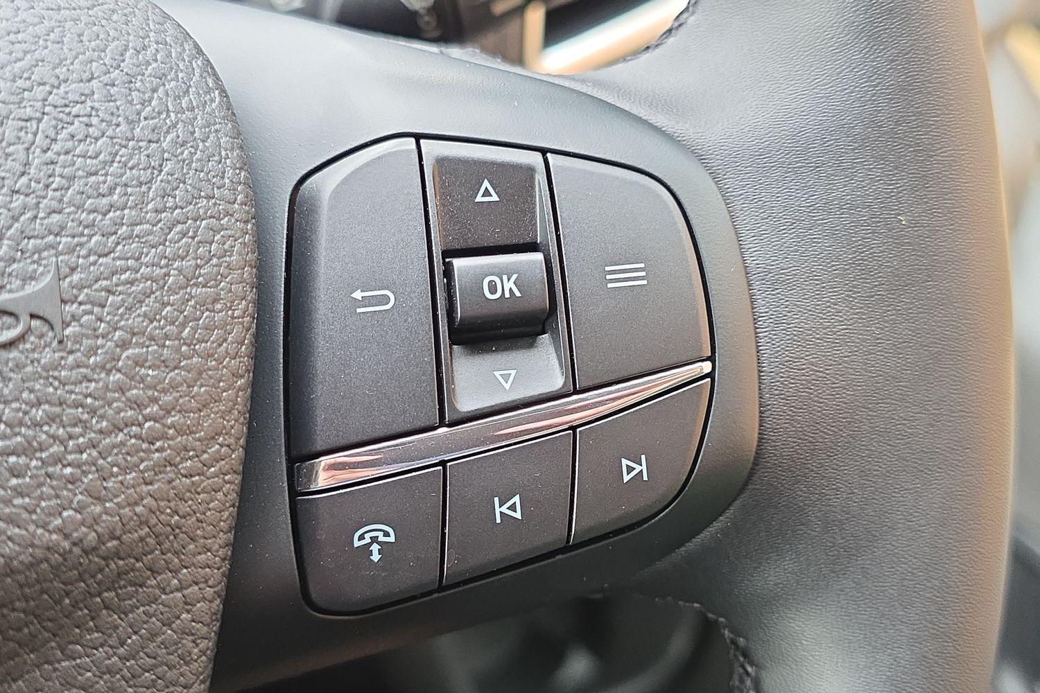 Ford E-TRANSIT Photo 30