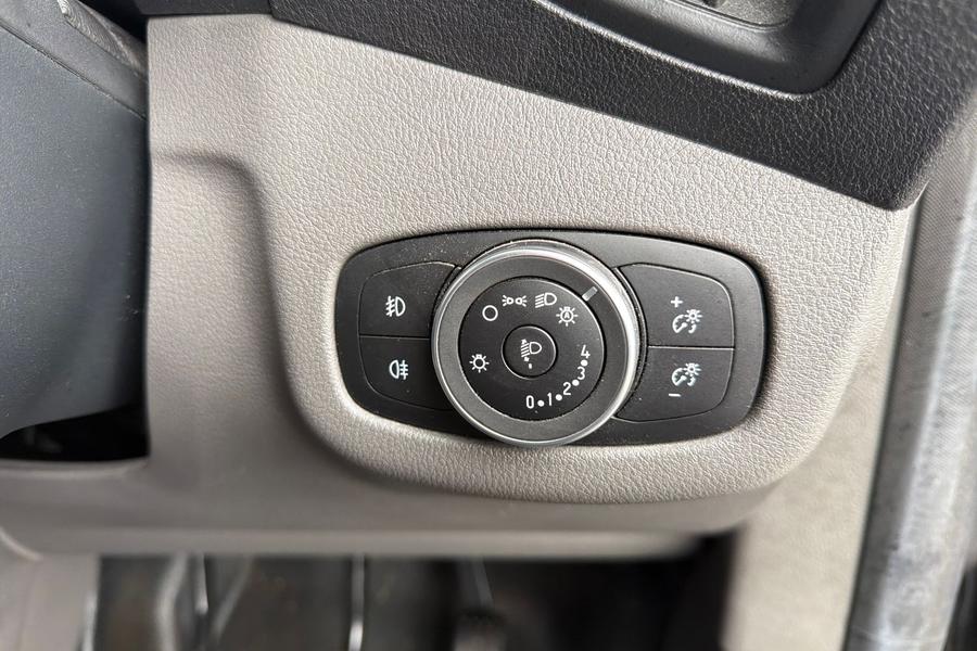 Ford TRANSIT CONNECT Photo autoimg-8fbc668692562d9b9456d6bda2a09f386ba7fd88.jpg