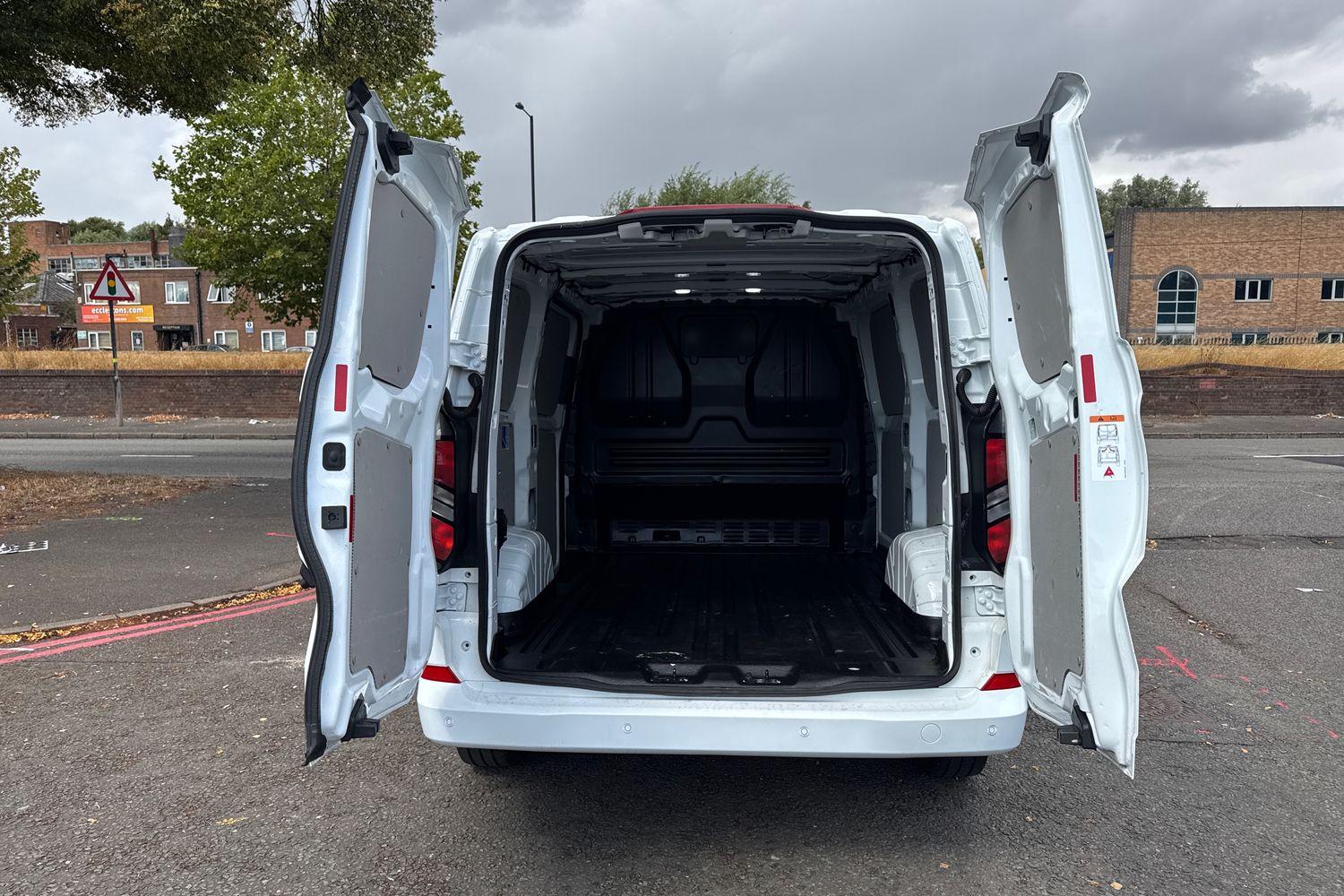 Ford TRANSIT CUSTOM Photo 5