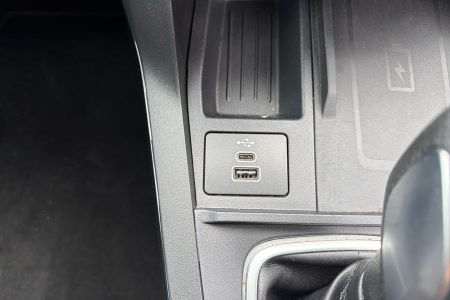 Ford PUMA Photo autoimg-8fbdb4407a98061cb0e00d3d6a0aa57c7e253d43.jpg