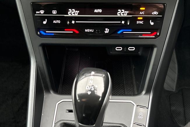 VOLKSWAGEN Polo Photo 29