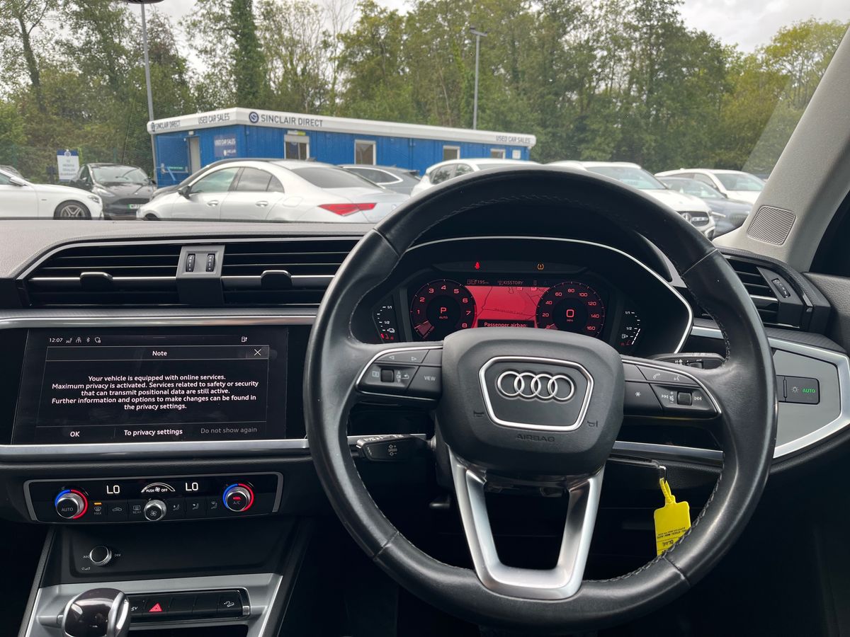 Audi Q3 Photo 13