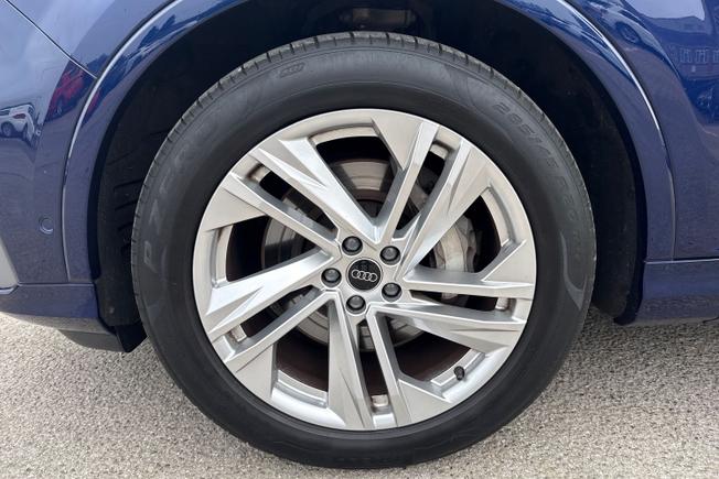 AUDI Q7 Photo 33
