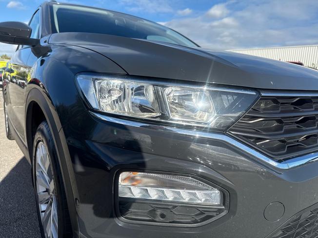 Volkswagen T-Roc Photo 19
