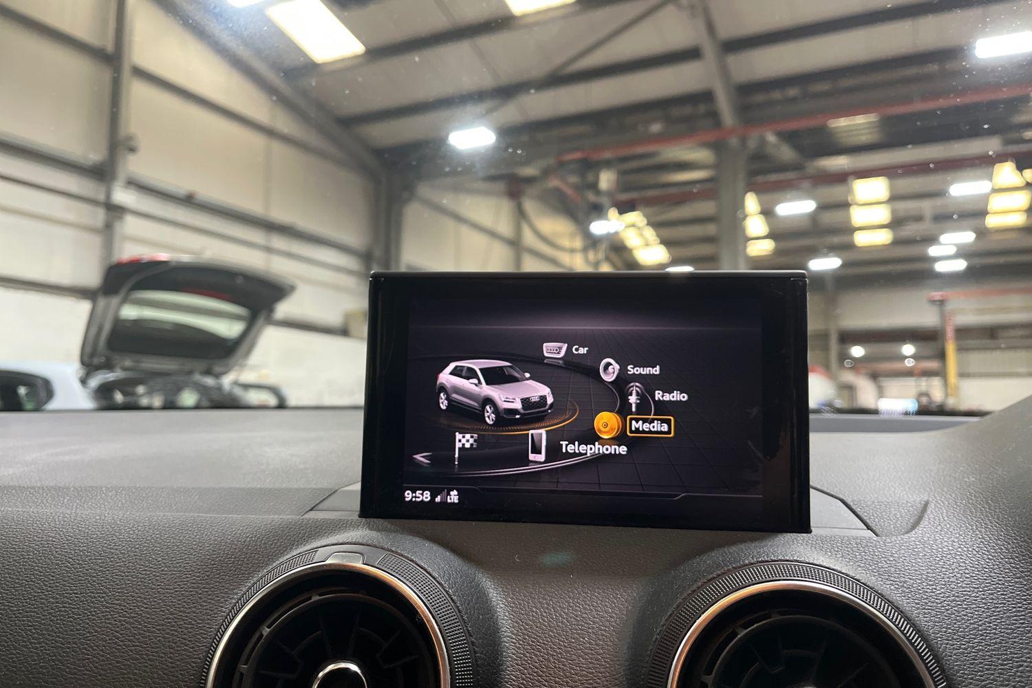 Audi Q2 Photo 32