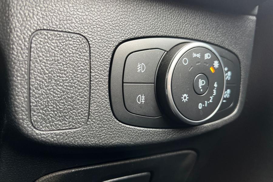 Ford Focus Photo autoimg-8fd10b819a37e35e0ec793fa71f285ddbc833cf9.jpg