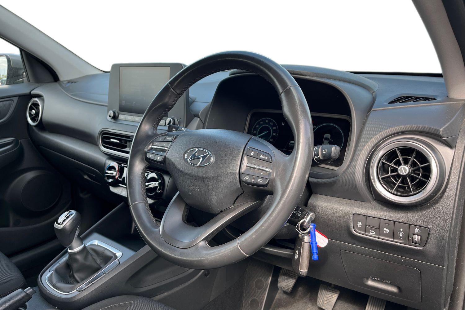 Hyundai KONA Photo 8