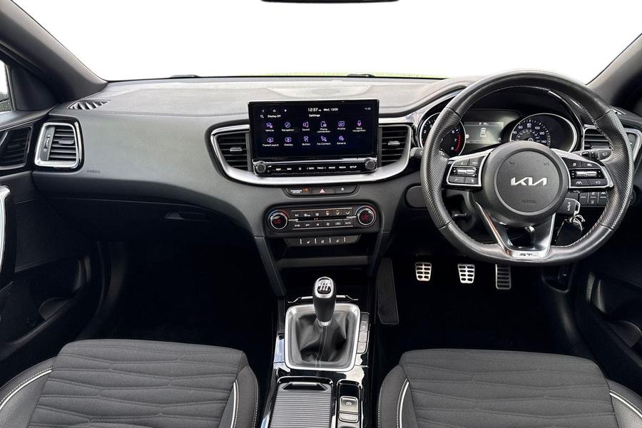 Kia XCEED Photo autoimg-8fd4cdced993ce1306137bd46426254445ad3365.jpg