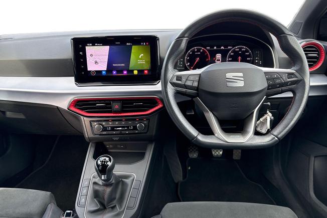 SEAT Ibiza Photo 11