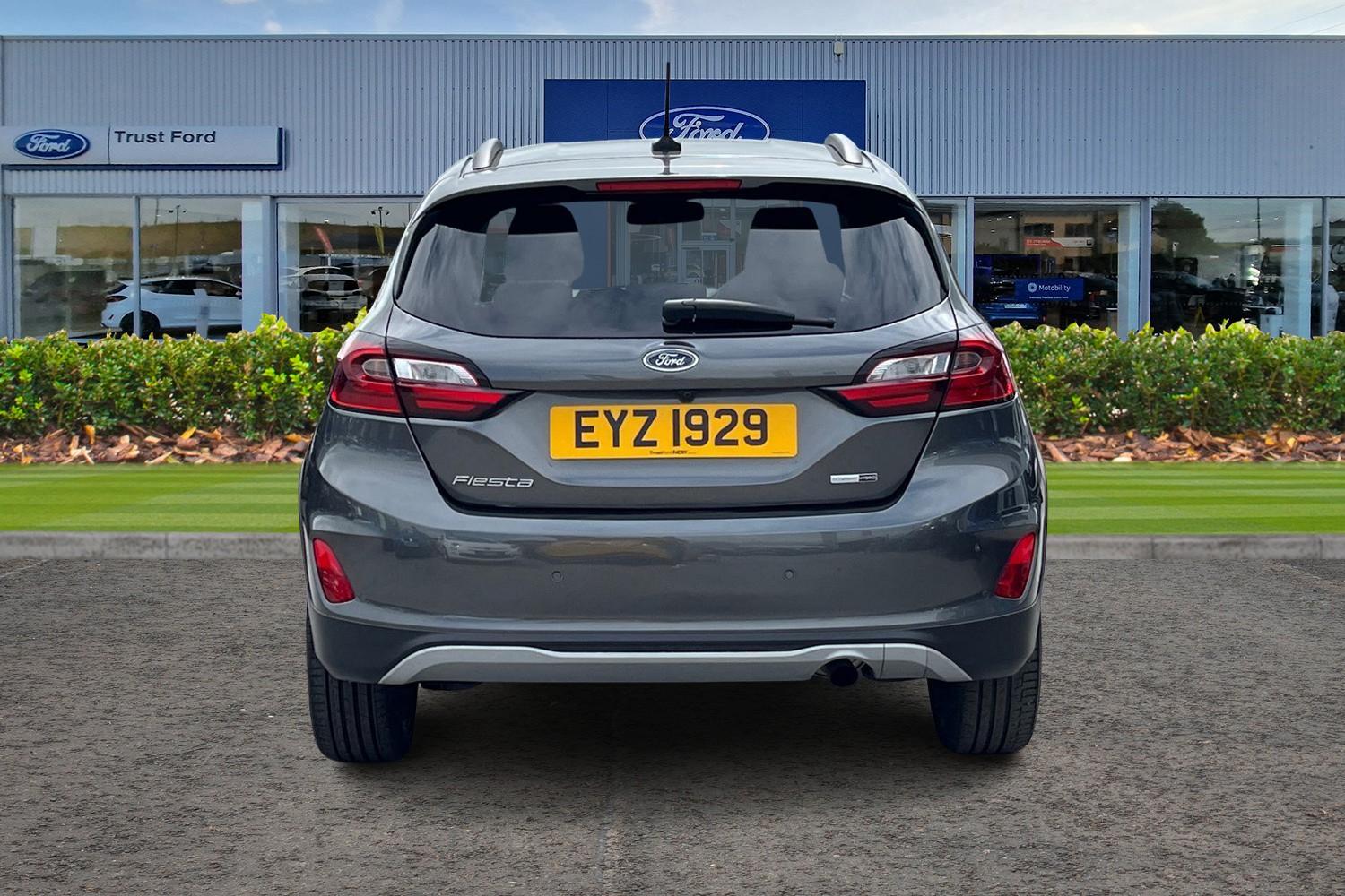 Ford FIESTA Photo 6