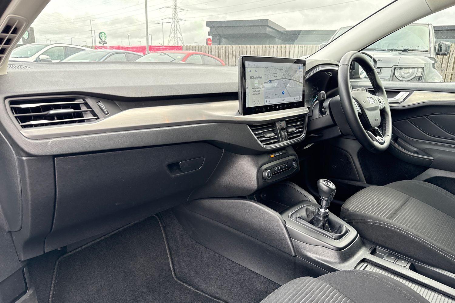 Ford Focus Photo 17