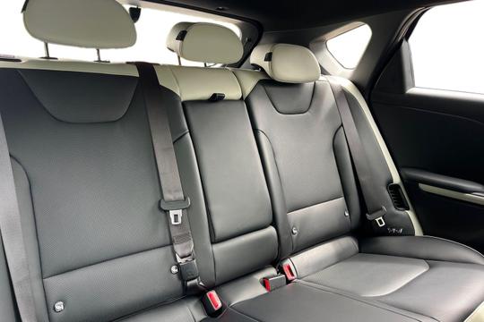 Kia K4 Photo autoimg-8fdb9f73ec1c2404b424dad7dcf0dabae9b97618.jpg