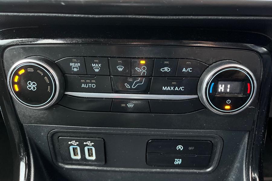 Ford EcoSport Photo autoimg-8fdbc5169c0577fcd4c1d6595a3c54ec51d1b77c.jpg