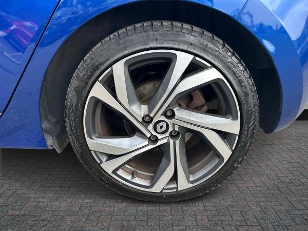 Renault Clio Photo autoimg-8fdc48a140a1e28df3c07a2c20f6bfc2b35a1aa5.jpg
