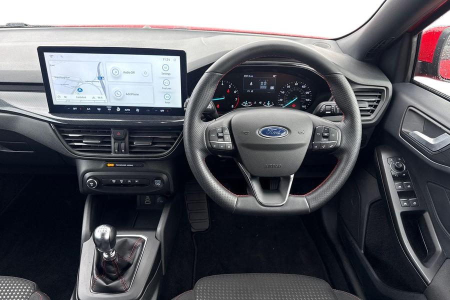 Ford FOCUS Photo autoimg-8fe0c2f6dc37e2492ea819187f15bad273dff7ac.jpg