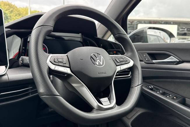 Volkswagen Golf Photo 26