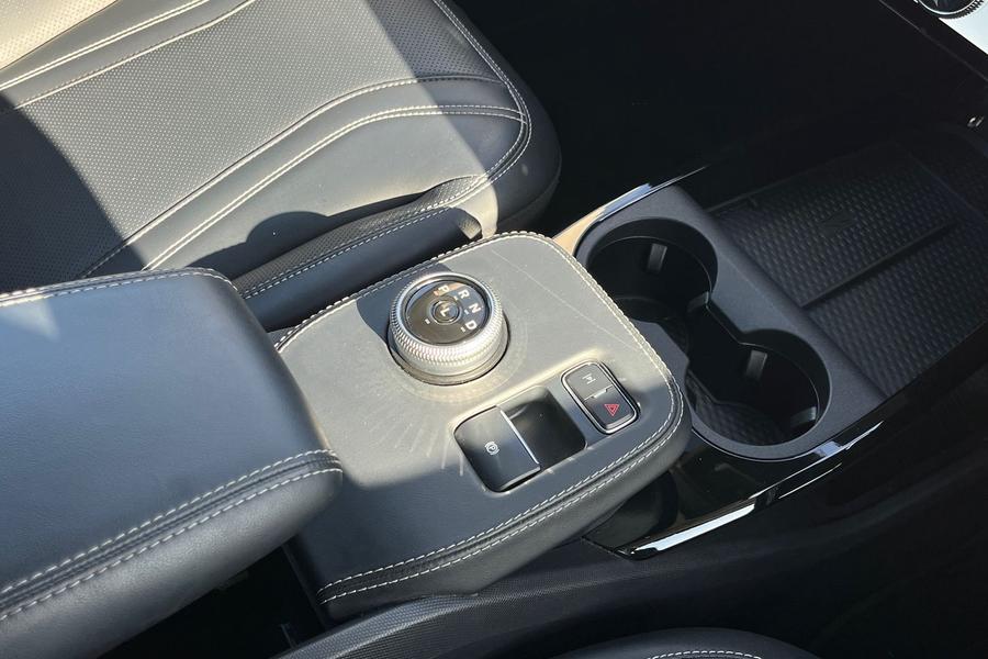 Ford Mustang Mach-E Photo autoimg-8fe3fc666cd579a6b768153151cfa3eb8e462355.jpg