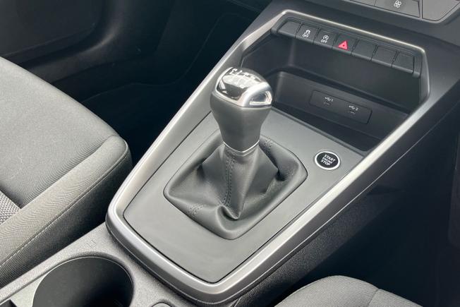 AUDI A3 Photo 32