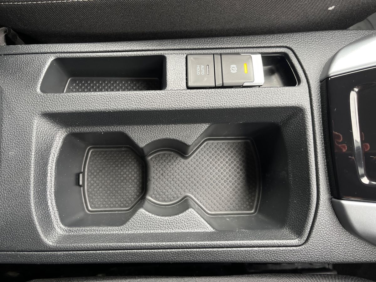 Volkswagen T-Roc Photo 34