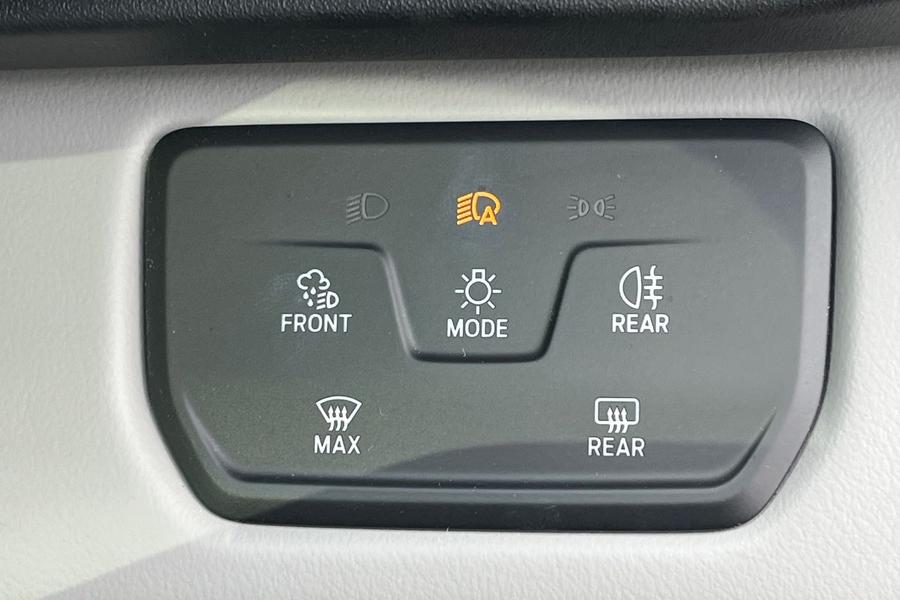 Ford Explorer Photo autoimg-8feae489a7682d0cf9cc293eeec4d0b4a4020b59.jpg