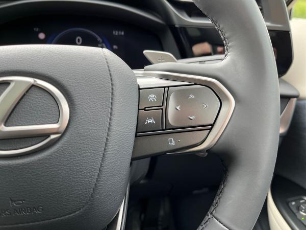 Lexus RZ Photo autoimg-8feb6719dd143c36f9ca5c53e4180c248527252c.jpg