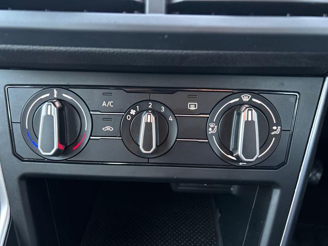 Volkswagen Polo Photo 21