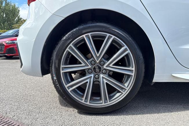 AUDI A1 Photo 5