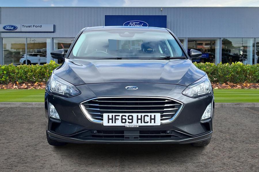 Ford FOCUS Photo autoimg-8fefabfcbc81a6b2e65e05391aecdb372fa450d5.jpg