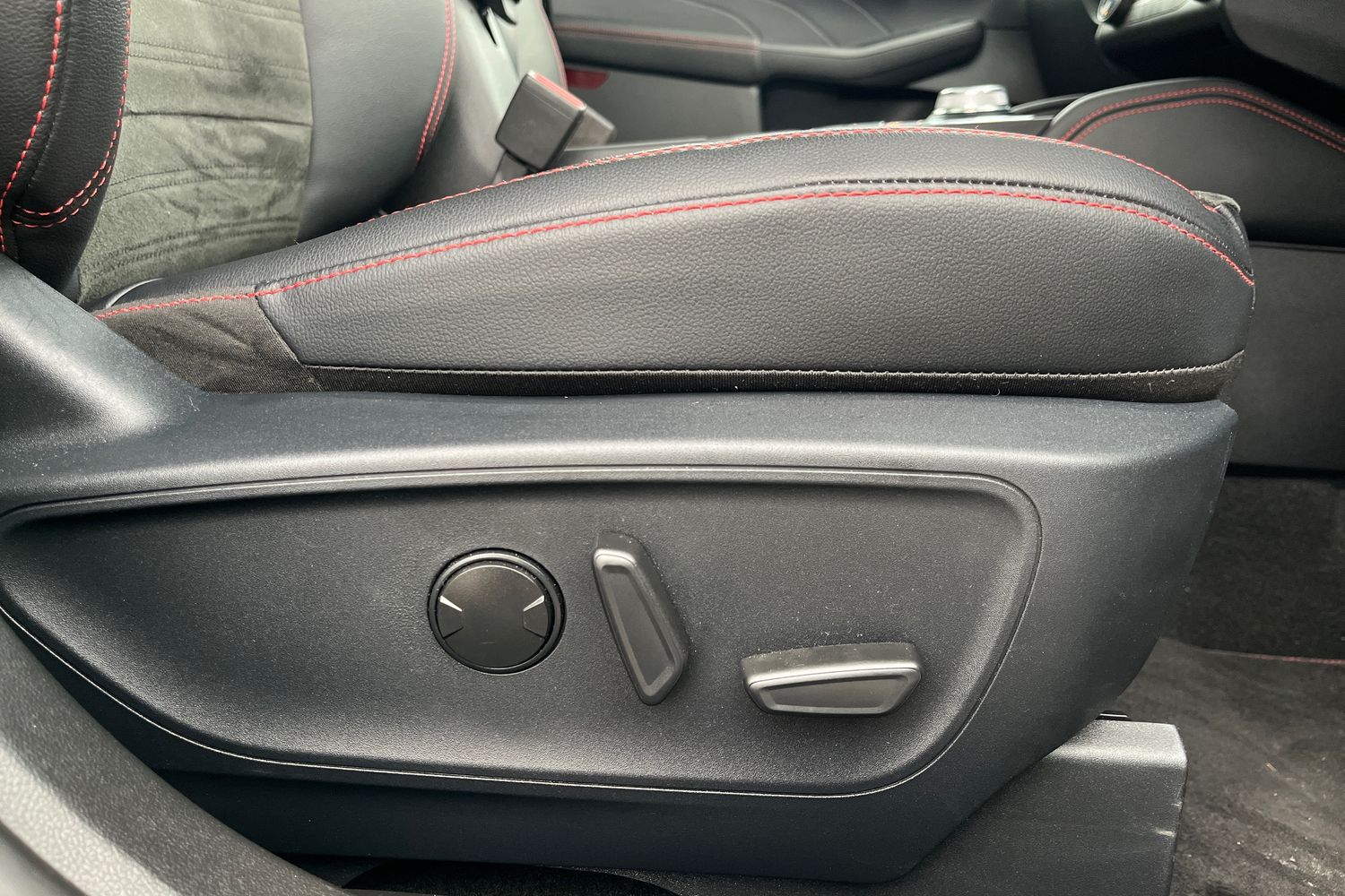 Ford Kuga Photo 34