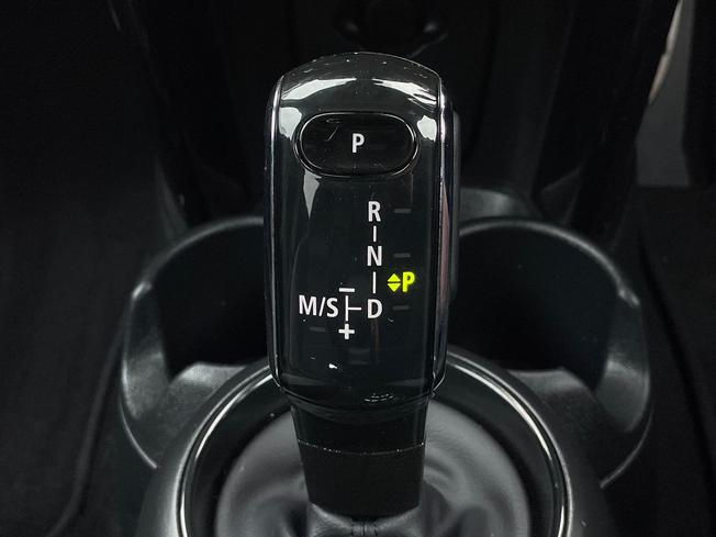 MINI Hatch Photo 40
