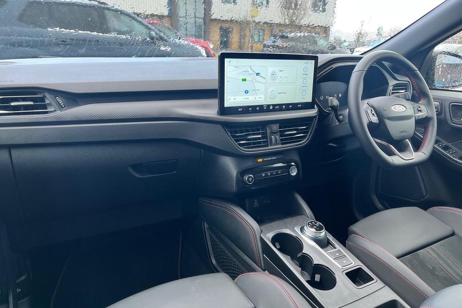 Ford KUGA Photo autoimg-8ff37fb0be8a413b54495bd522bd8a3de886a43f.jpg