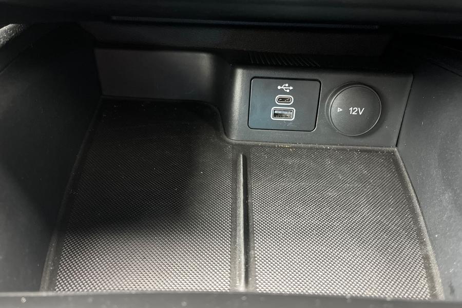 Ford FOCUS Photo autoimg-8ff94ddbb1a764d4c5198cd2e223a467691ac17c.jpg