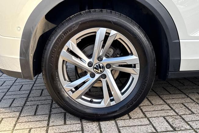 VOLKSWAGEN T-Roc Photo 21