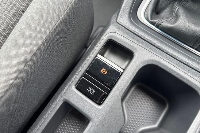VOLKSWAGEN Caddy Photo 35
