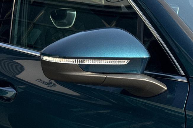 VOLKSWAGEN Tiguan Photo 20