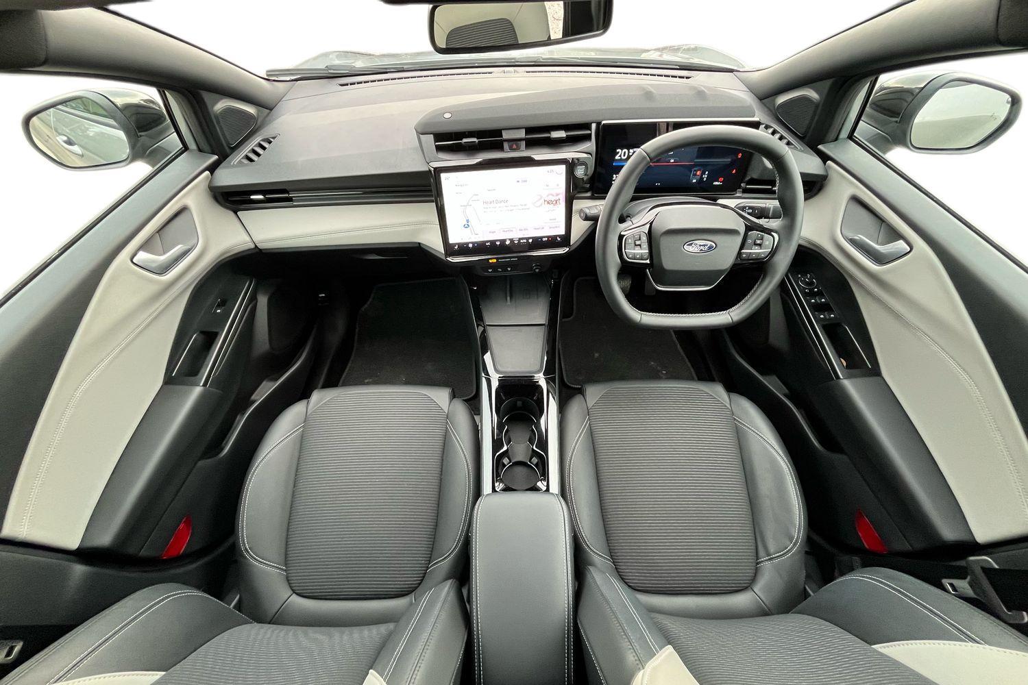 Ford Puma Gen-E Photo 9