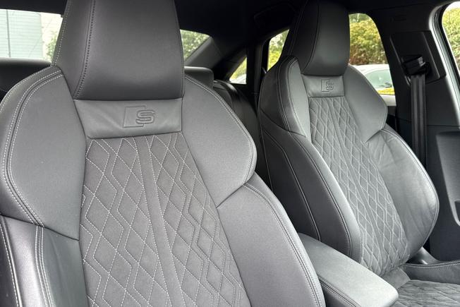 AUDI A3 Photo 32