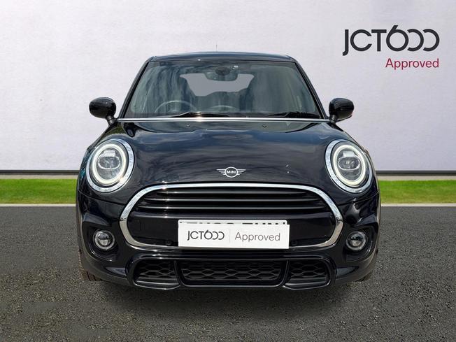 MINI Hatch Photo 8