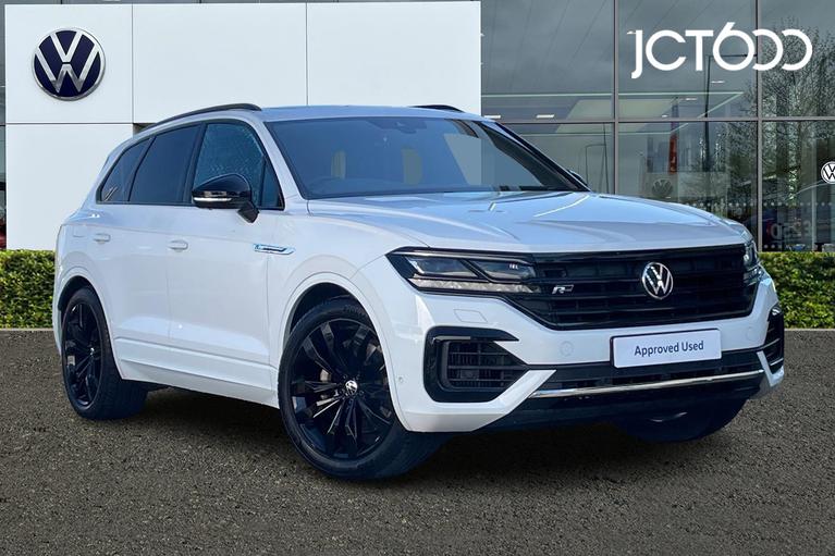 Used 2020 Volkswagen Touareg 3.0 TSI V6 Black Edition SUV 5dr Petrol Tiptronic 4Motion Euro 6 (s/s) (340 ps) White at JCT600