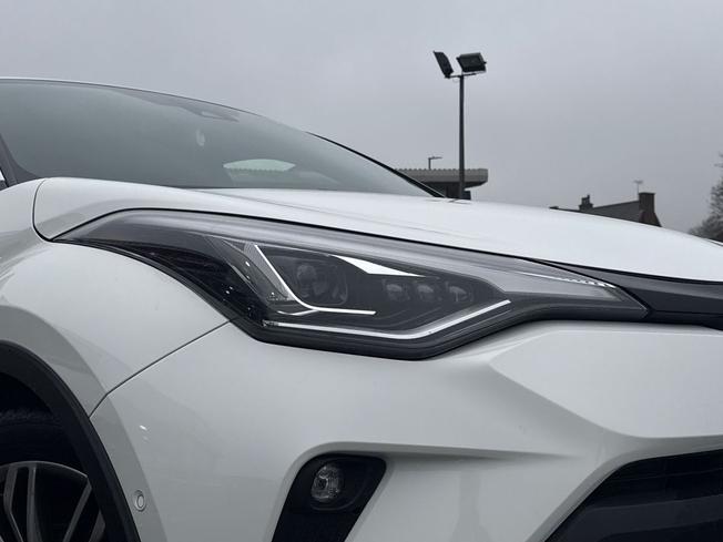 TOYOTA C-Hr Photo 19