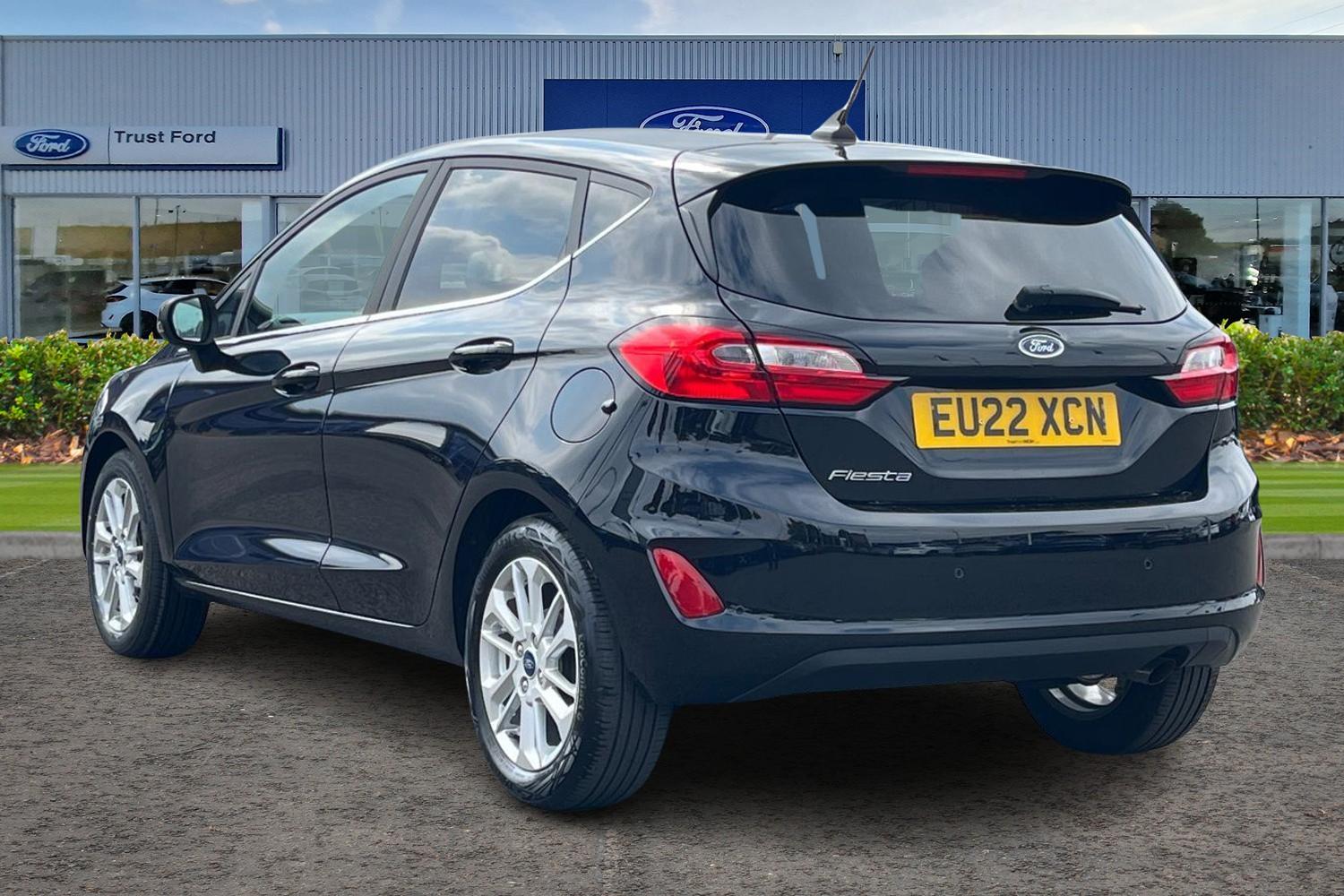 Ford FIESTA Photo 1