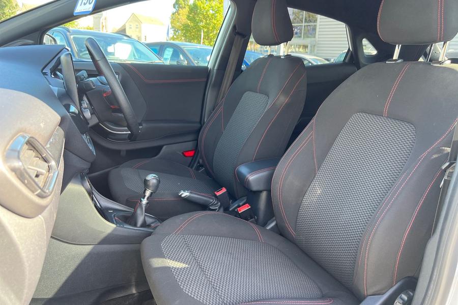 Ford PUMA Photo autoimg-900c1c063d7c626f2e63ac78068d76a2a7b7e2b2.jpg