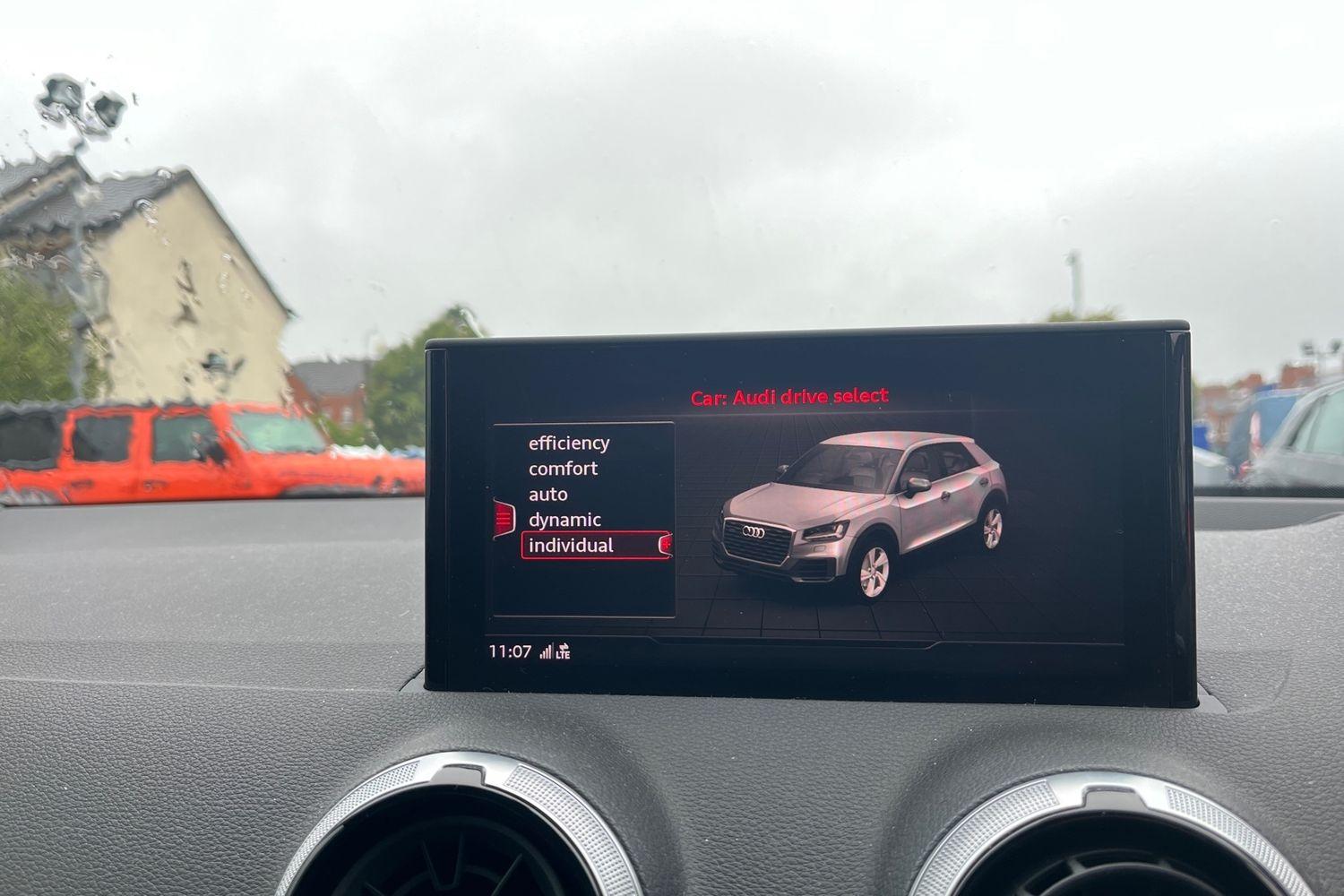 Audi Q2 Photo 36
