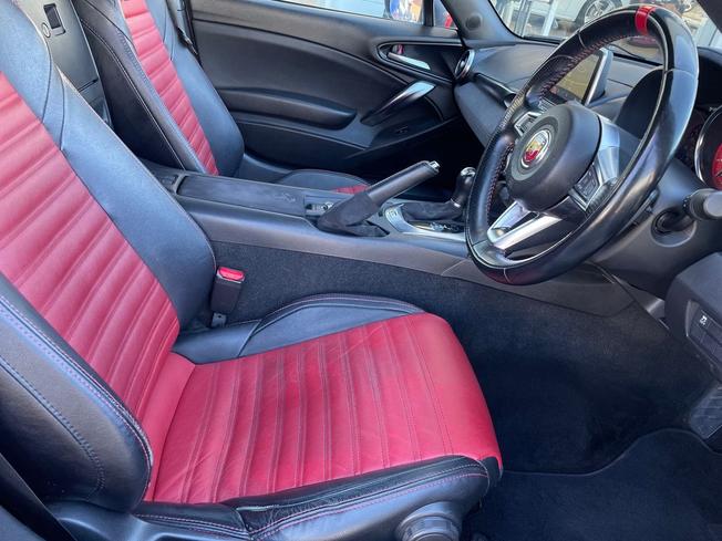ABARTH 124 Spider Photo 30