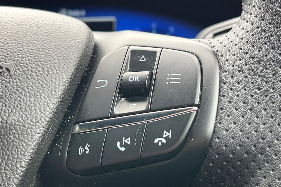 Ford Focus Photo autoimg-900defb37a20d4bf3668701fcfe8735da3b2fab2.jpg