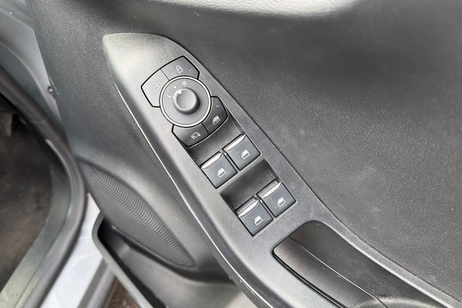 Ford PUMA Photo autoimg-900ff24818cd620a628e95a19f36700e1e2bf8ac.jpg