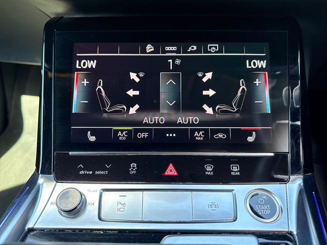 AUDI e-tron Photo 36