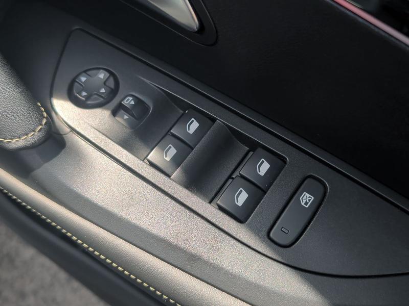 Used Peugeot 2008 NU21GXZ 25
