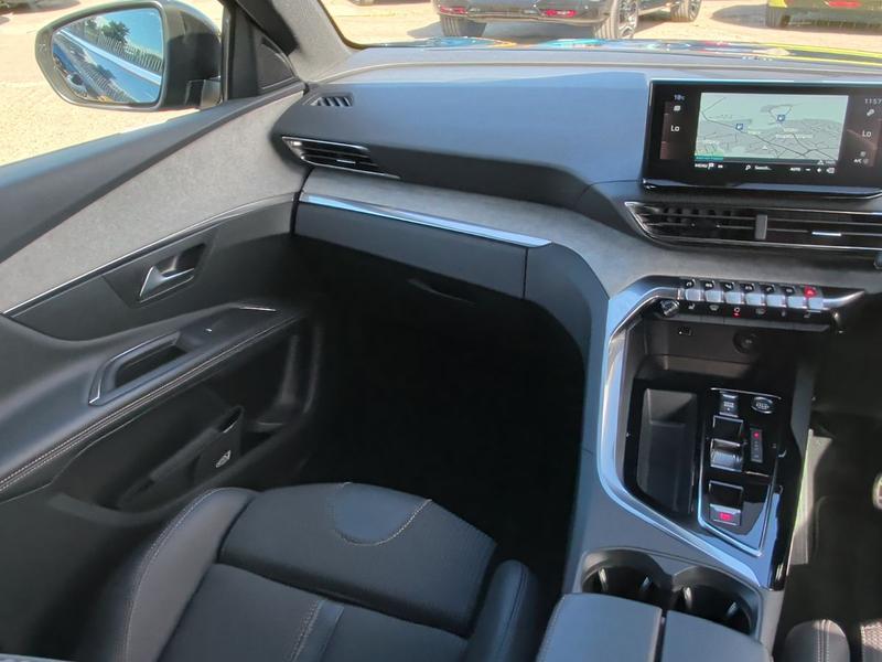 Used Peugeot 3008 EJ23VAX 40