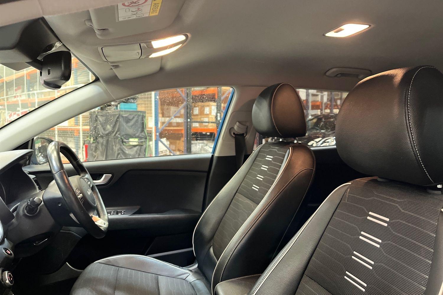 Kia STONIC Photo 18